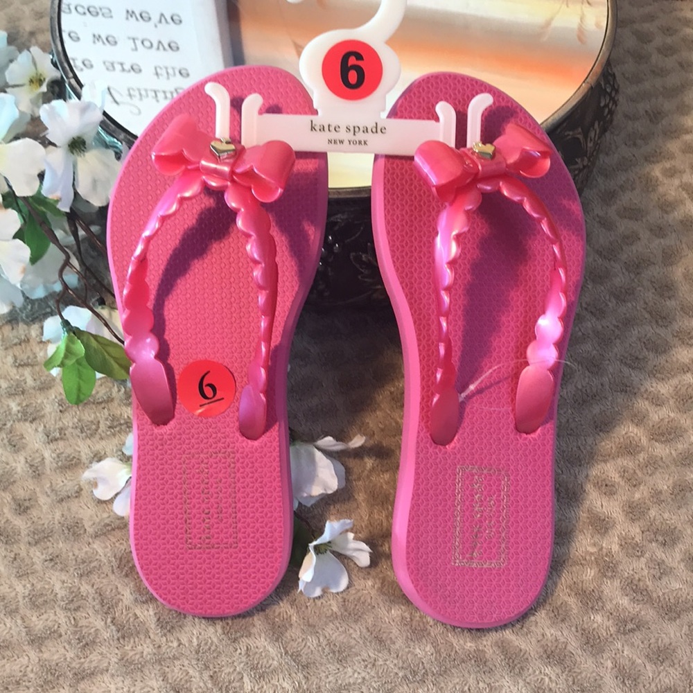 NWT Cute Kate Spade flip flops.
